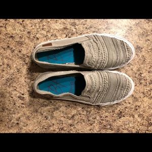 Cute blowfish slip-on shoes